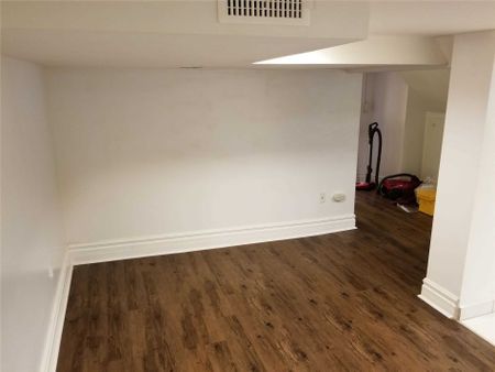 For Lease - 166 Gledhill Avenue, Toronto, Ontario - Photo 5