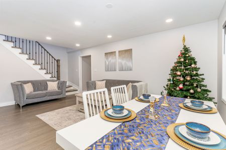 For Lease - 5383 Red Brush Drive, Mississauga, Ontario - Photo 2