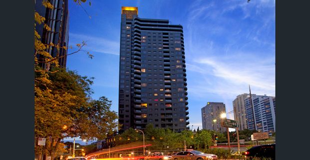 OBSERVATORY TOWER I City Views facing South I Unfurnished - Photo 1