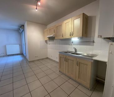 Location Appartement 2 pièces 52m² CHALLES LES EAUX 73190 - Photo 2