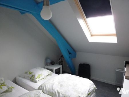 Place Charles de Gaulle Appartement de Type 2 au 2ème étage - Photo 4