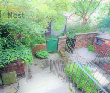 Bedroom 2, Ash Grove, Hyde Park, LS6 1AY - Photo 6
