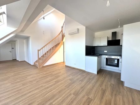 Dachgeschossausbau mit Terrasse & Klimaanlage - Erstbezug - Foto 4