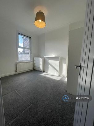 5 bedroom terraced house to rent - Photo 1