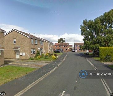 3 bedroom semi-detached house to rent - Photo 1