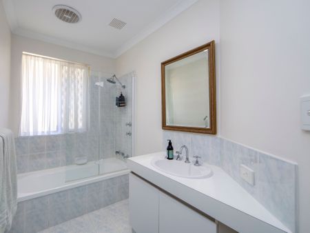 Super Fresh 4 Bedroom Home with Ideal Outdoor Entertaining Area - Photo 4