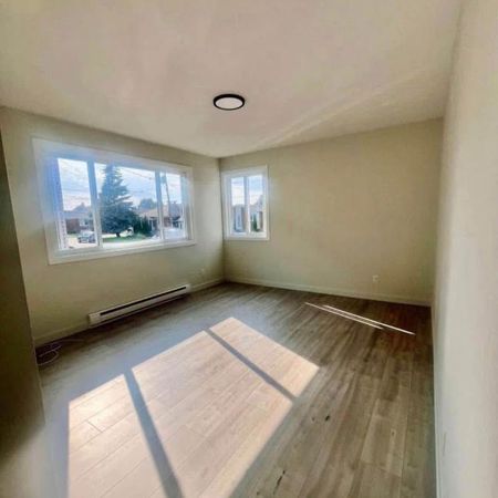 🏡 1 MOIS GRATUIT – Superbe 4 ½ rénové à Salaberry-de-Valleyfield ! 1er juillet 2026 - Photo 4