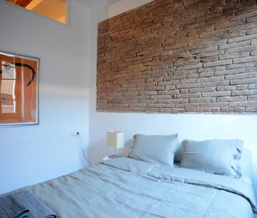 Carrer de Sant Martí, Barcelona, Catalonia 08001 - Photo 6