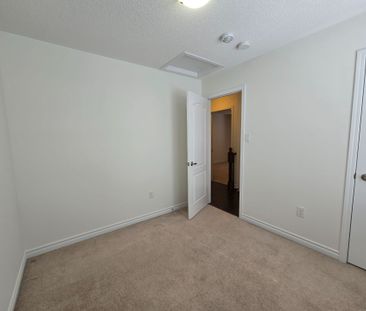 For Lease - 261 CASSON Point, Milton, Ontario - Photo 4