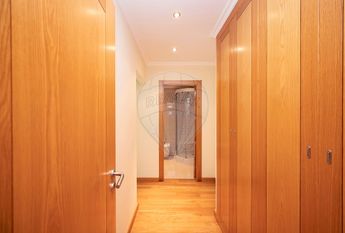 Apartamento T4 em Lisboa