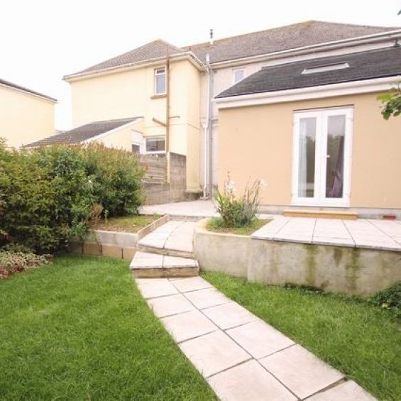 Pellew Road, Falmouth - Photo 1