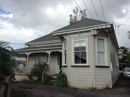 Renovated One Bedroom A Must View - Photo 2