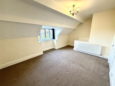 The Folds, Wirral - Photo 5