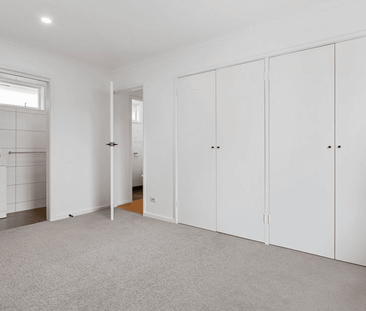 Beachside Living with Modern Comfort and Convenience - Photo 3