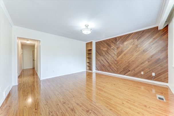 For Lease - 90 Celeste Drive Unit# Main, Toronto, Ontario - Photo 1