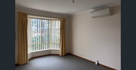 Neat Home In Quiet Location - Photo 3