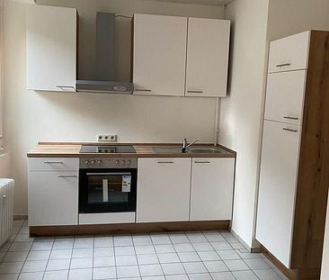 Neu ! Julius Konegen StraÃe. 2- Zimmer Wohnung- renoviert und mit EBK - Photo 1