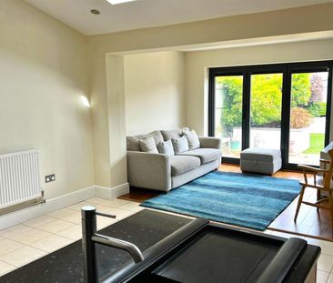 3 Bed End of terrace house For Rent - Photo 3