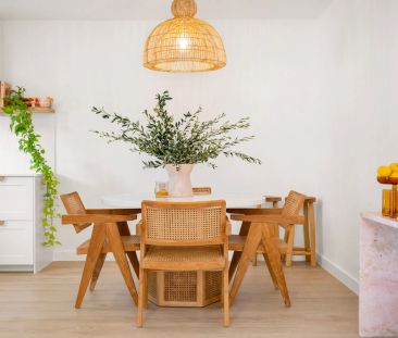 Modern Living in the Heart of Coorparoo with Water Included! - Photo 5