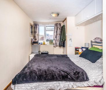 5 bedroom terraced house to rent - Photo 4