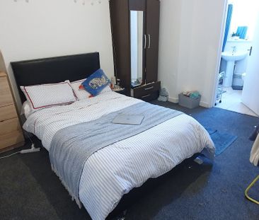 11 (7-BED) Salisbury Road, Cathays, Cardiff, CF24 4AA - Photo 3