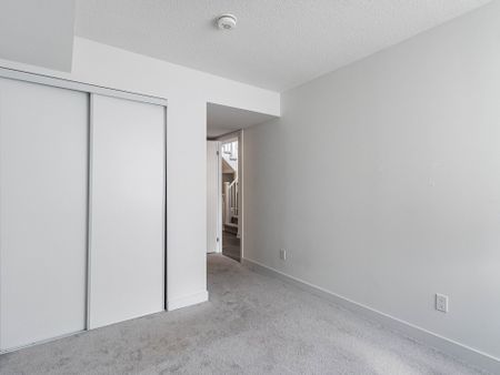 For Lease - 1141 Cooke Boulevard Unit# 403, Burlington, Ontario - Photo 4