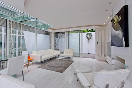 3 bedroom apartment to rent - Photo 5