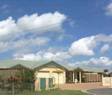 Spacious Unit in Convenient Location - Photo 5