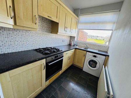 3 bedroom terraced house to rent - Photo 5