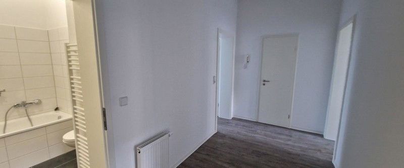 Geräumige 3-Zimmer-Wohnung mit Balkon - Foto 1