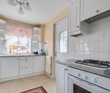 3 bedroom semi-detached house to rent - Photo 6