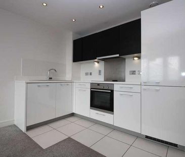 Town Centre Location, HP1 - Photo 2