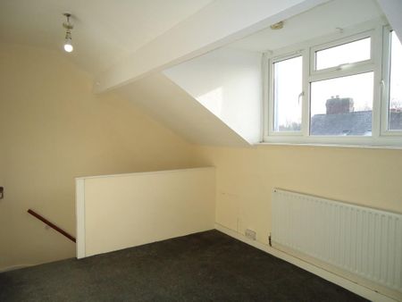 2 bedroom terraced house to rent - Photo 2