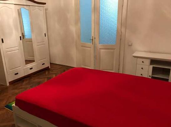 De inchiriat apartament 3 camere, 65 mp, zona strazii Clinicilor - Photo 1