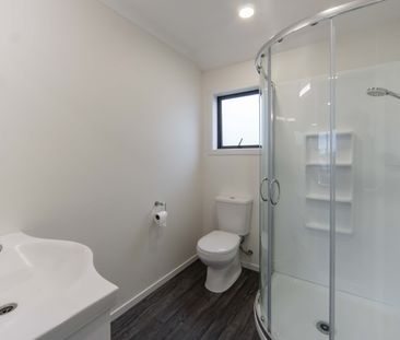 Beautiful Low-Maintenance Townhouse in Sought-After Flagstaff - Photo 3