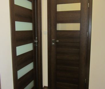 Pokój z kuchnią, atrakcyjna cena, metro, tramwaj - Photo 2