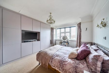 4 bedroom detached house to rent - Photo 5