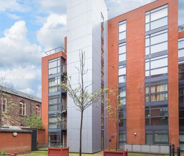Rent 21 Smithfield Apartments, Sheffield, S1 £725pcm - Photo 3