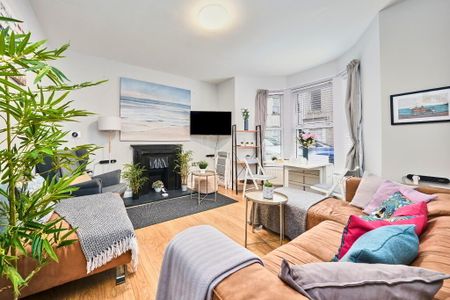 Princess Yellow (From Sept 2025), 27 Princess Street, Portrush, BT56 8AX - Photo 5