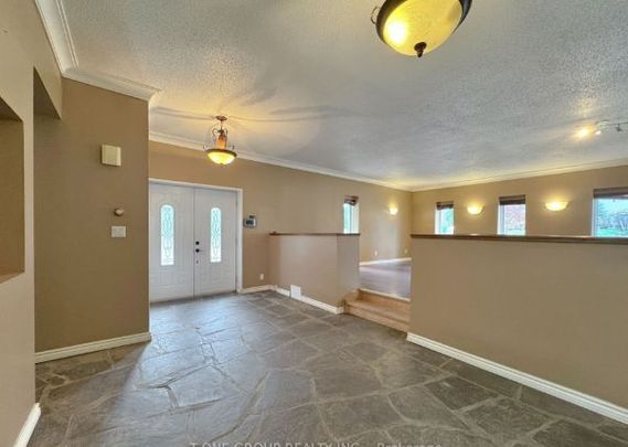 For Lease - 202 Cox Mill Road, Barrie, Ontario - Photo 1