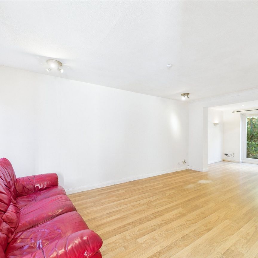 Kimberley, Bracknell Kimberley, Bracknell - Photo 1