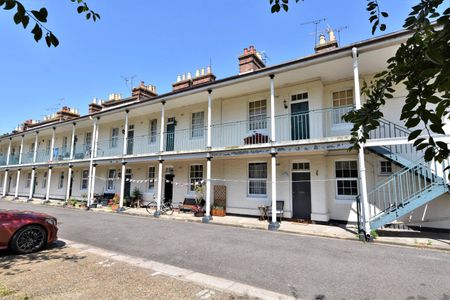 Ash Court, Thorpe Green, Campfield Road, Shoeburyness, SS3 9FA - Photo 5