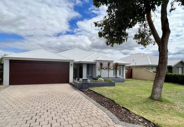 18 Apsley Circle - Photo 1