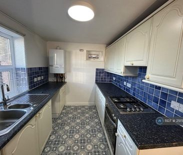 2 bedroom flat to rent - Photo 6