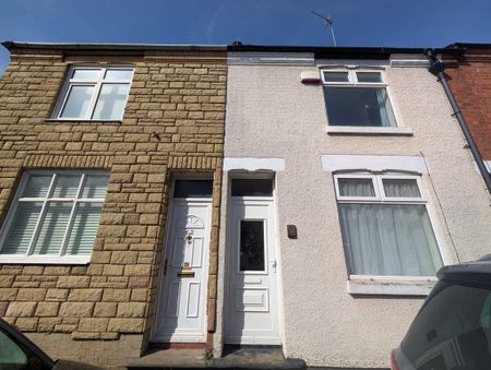 2 bedroom terraced house to rent - Photo 2