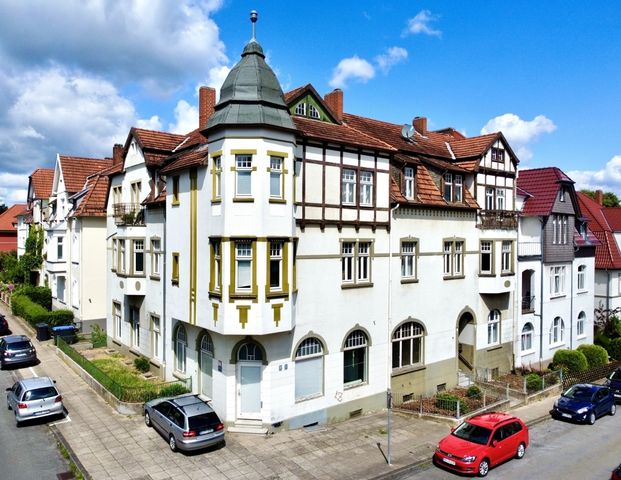 Sie werden begeistert sein! Großzügige 4-Zimmer-Wohnung in klassischem Altbau - Foto 1