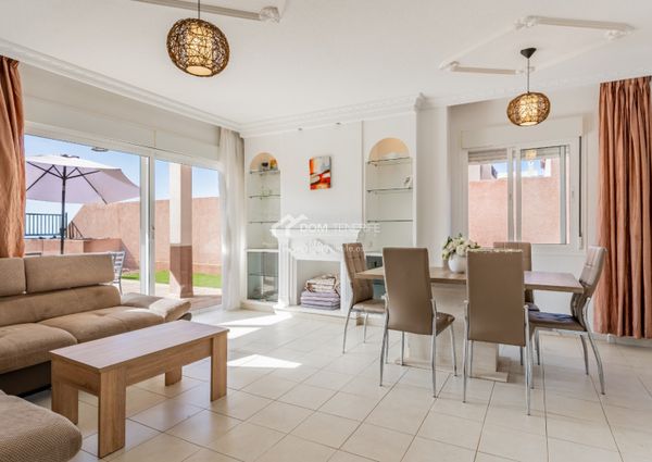 Chalet adosado · Alquiler a largo plazo ·