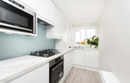 2 bedroom apartment to rent - Photo 5