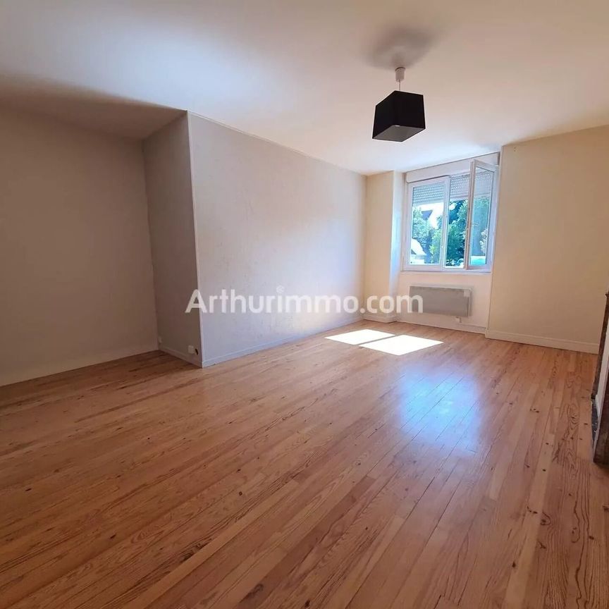 Location Appartement 1 pièces 50 m2 à Lons-le-Saunier - Photo 1