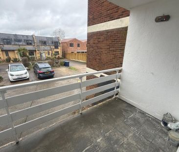 Station Road, New Barnet, London - Photo 5